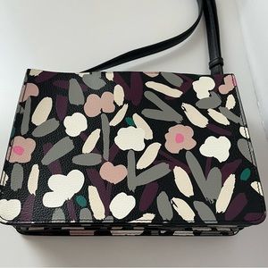 Kate Spade New York Eva Triple Gusset Crossbody